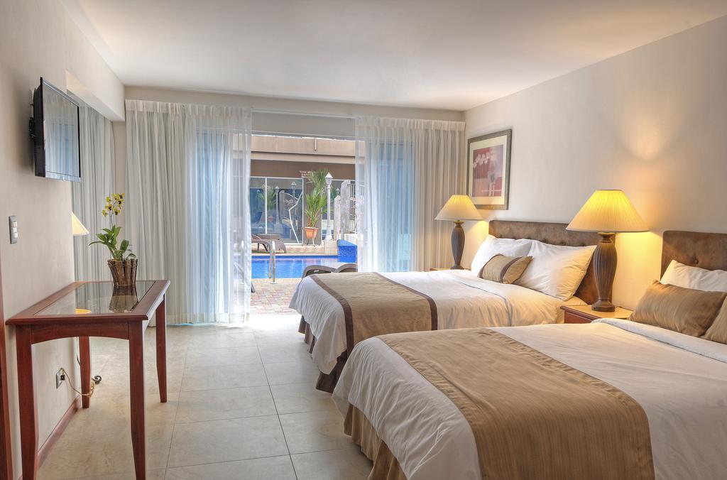 Beachfront Hotel Tramonto Jacó Стая снимка