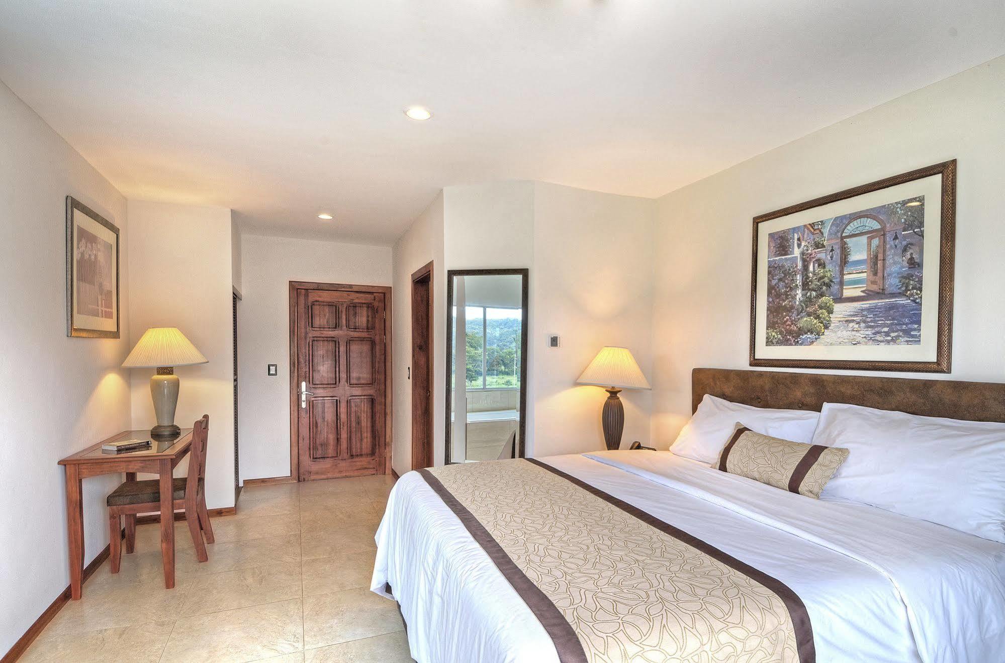 Beachfront Hotel Tramonto Jacó Екстериор снимка